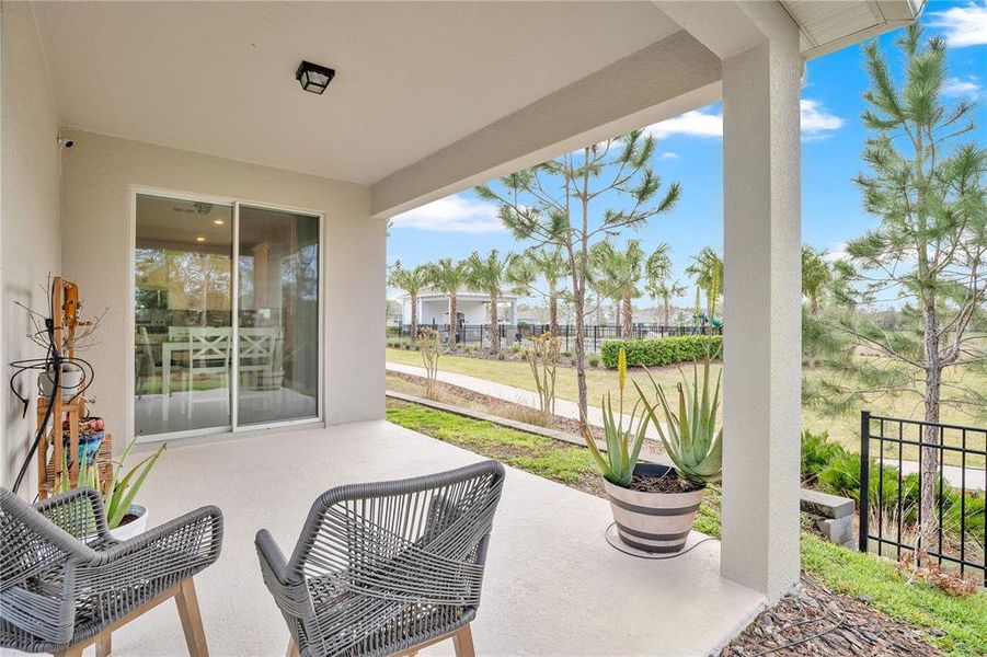 Exterior details and patio area of a home in , Deland (Image 3).