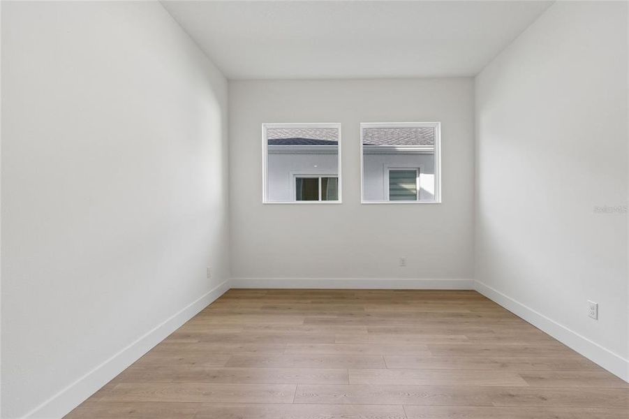 Spacious, unfurnished interior of a new home in Chapel Crossings – Classic Series, Wesley Chapel (Image 12).