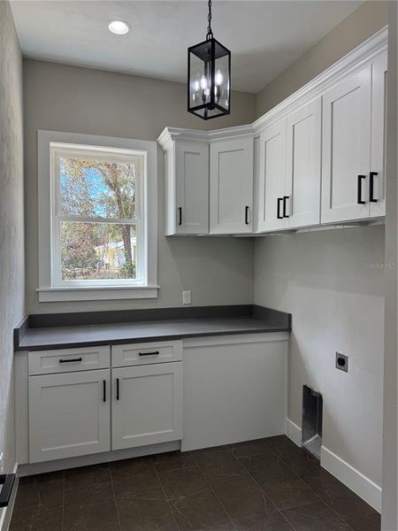 Furnished interior view inside a new home in , Chiefland (Image 15).