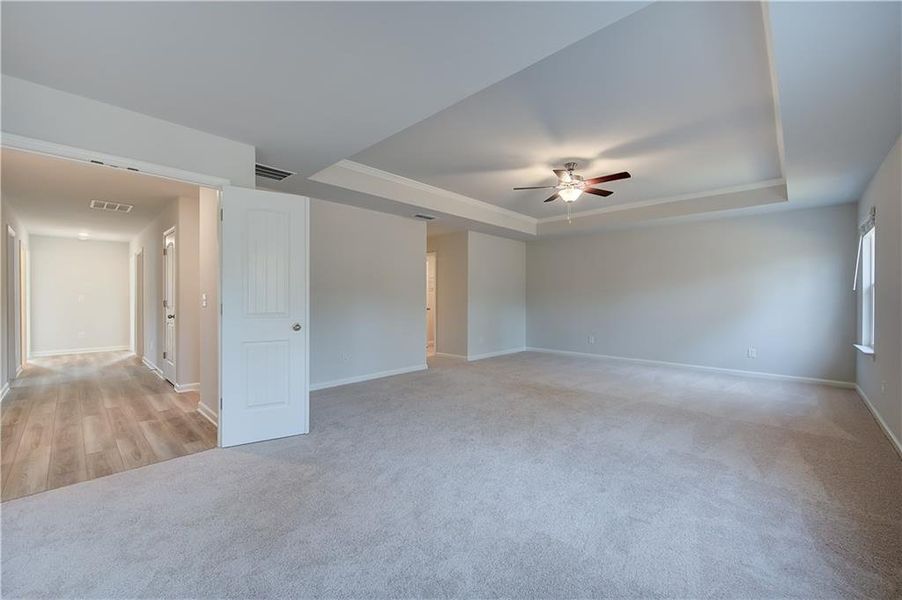 Spacious, unfurnished interior of a new home in Hamilton Lakes, Lawrenceville (Image 28).