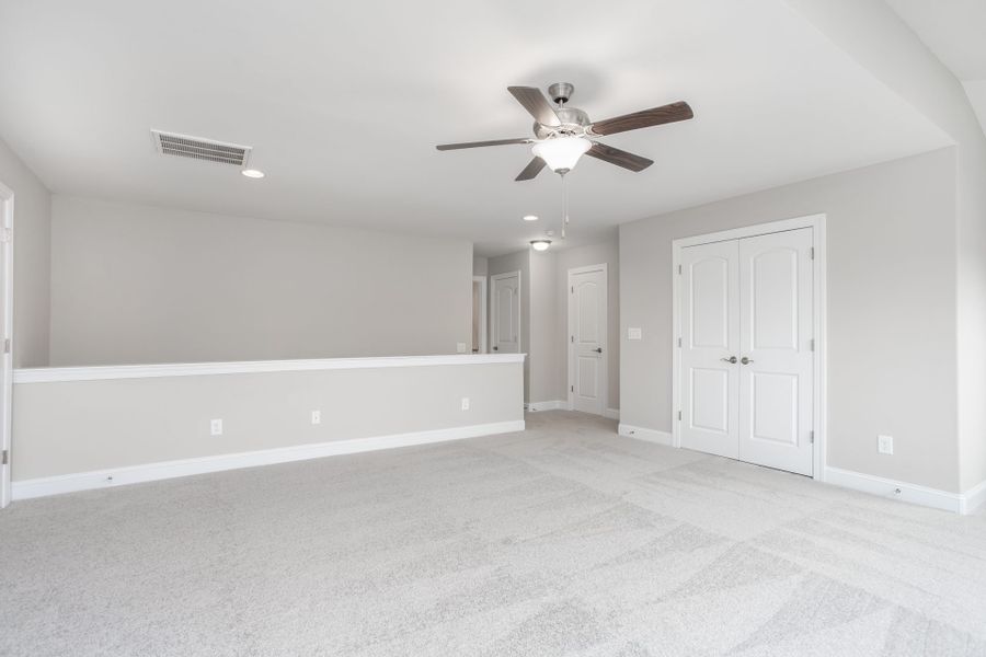 Representative unfurnished interior of a home built from the Kingston by Keystone Homes NC in Weybridge, Burlington (Image 28).