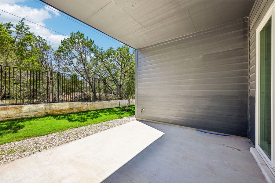 Exterior details and patio area of a home in Foxfield, Austin (Image 17).