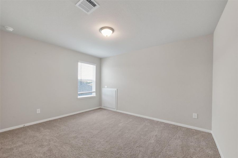 Spacious, unfurnished interior of a new home in Rollingbrook Estates, Baytown (Image 37).