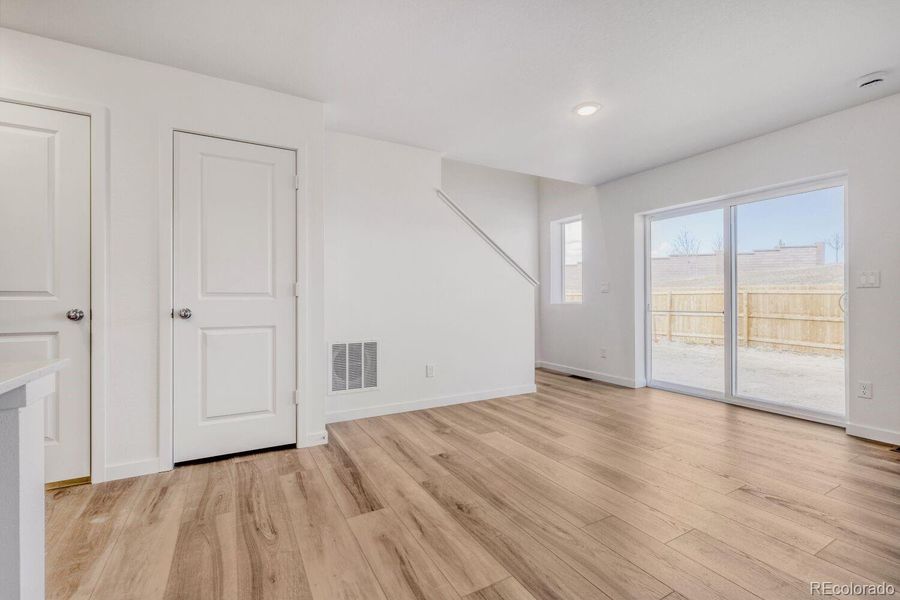 Spacious, unfurnished interior of a new home in Copper Chase, Colorado Springs (Image 12).