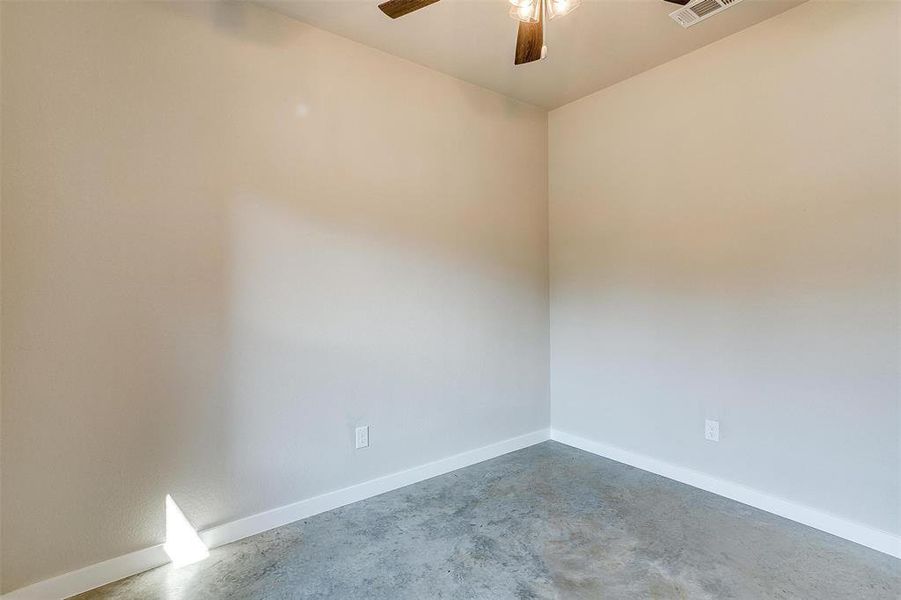 Spacious, unfurnished interior of a new home in , Rio Vista (Image 16).