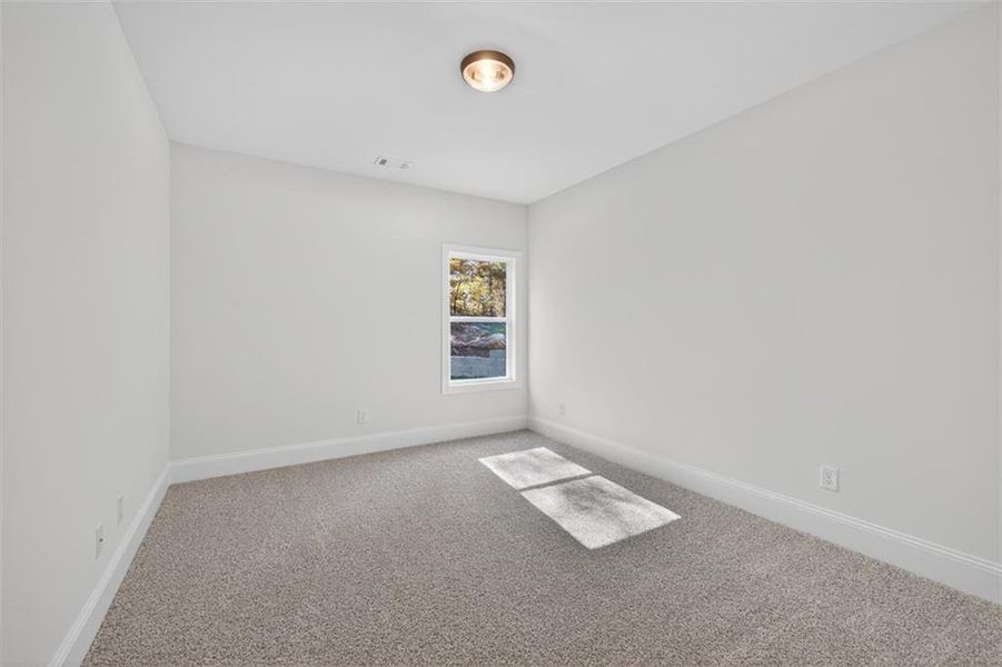 Spacious, unfurnished interior of a new home in , Jefferson (Image 49).