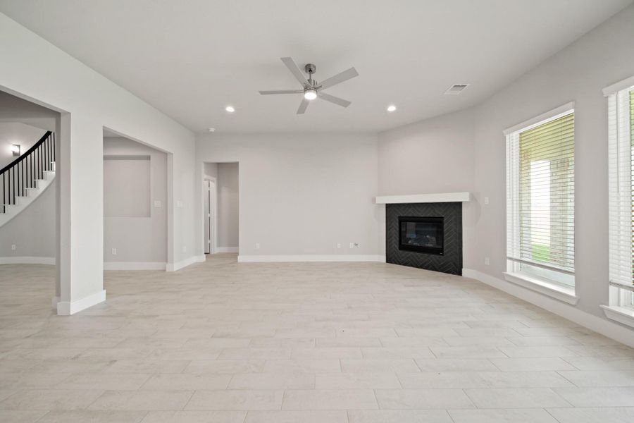 Spacious, unfurnished interior of a new home in Beacon Hill, Waller (Image 24). Spacious, unfurnished interior of a new home in Beacon Hill, Waller (Image 24).