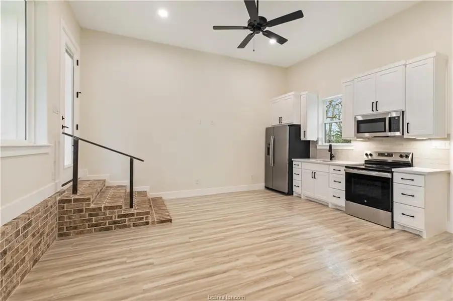Furnished interior view inside a new home in , Franklin (Image 5).