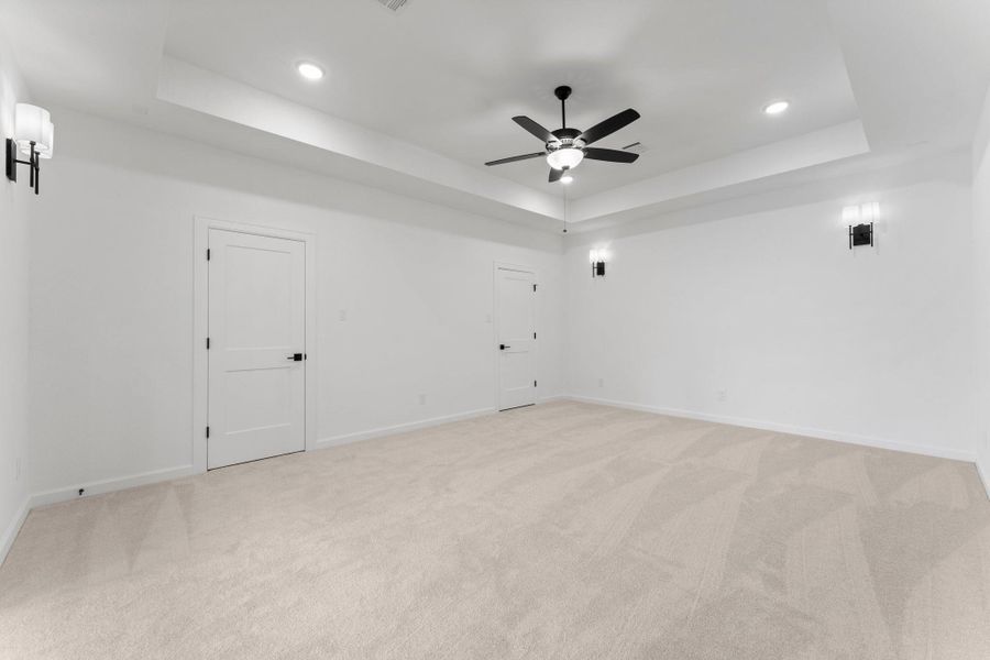 Spacious, unfurnished interior of a new home in , Spring (Image 20).