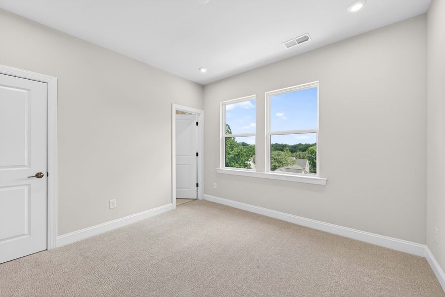 Spacious, unfurnished interior of a new home in Old Town Village, Waxhaw (Image 32). Spacious, unfurnished interior of a new home in Old Town Village, Waxhaw (Image 32).