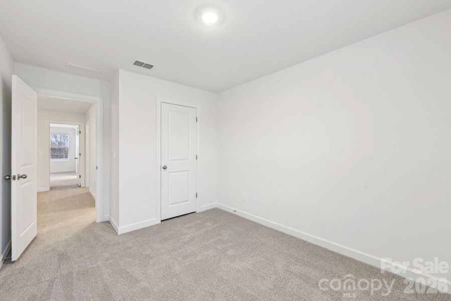 Spacious, unfurnished interior of a new home in , Fort Mill (Image 10).