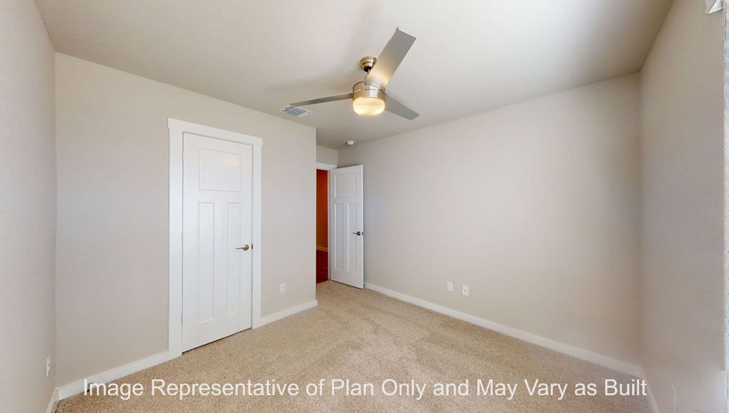 Representative unfurnished interior of a home built from the Harris by D.R. Horton in Yowell Ranch, Killeen (Image 21).