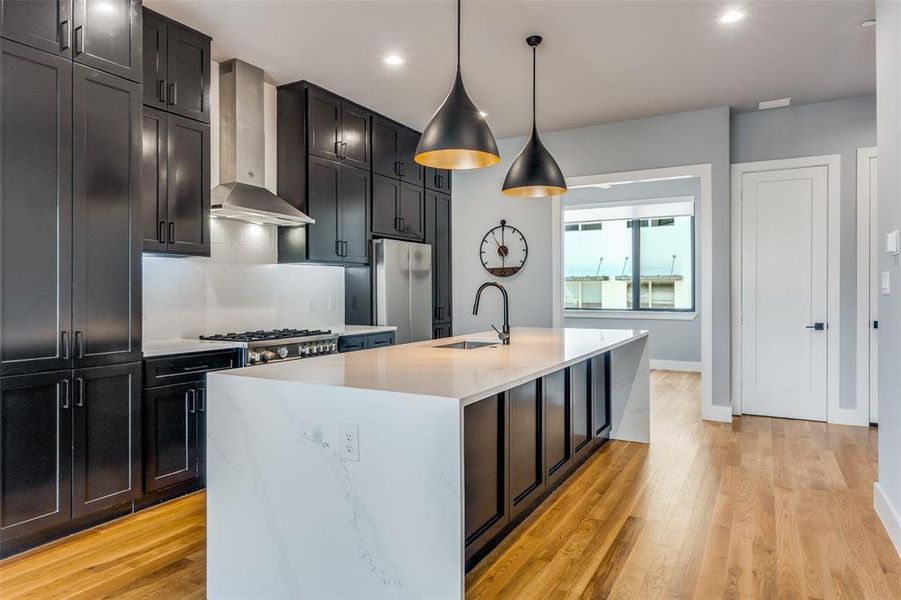 Furnished interior view inside a new home in , Dallas (Image 9).