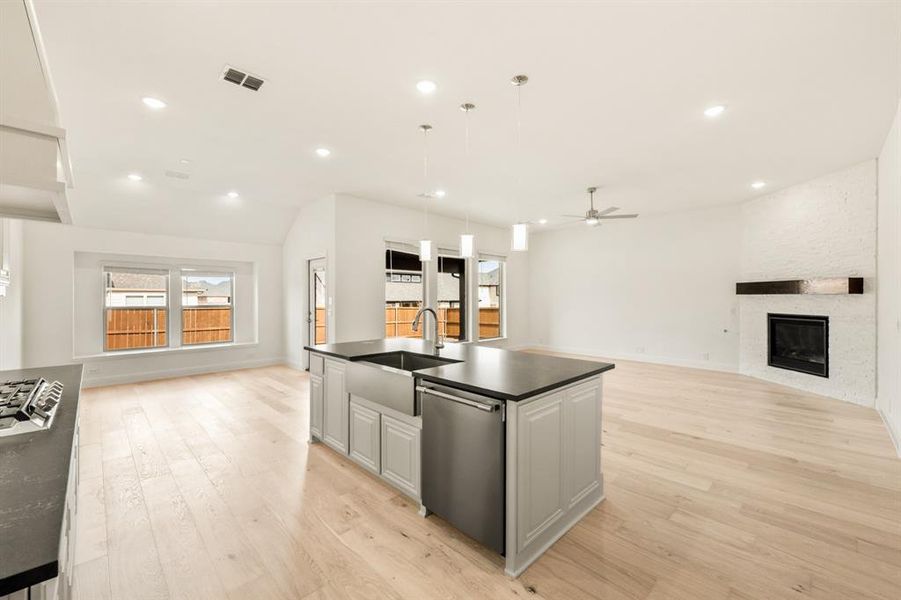Furnished interior view inside a new home in Rockwood, Mansfield (Image 14).
