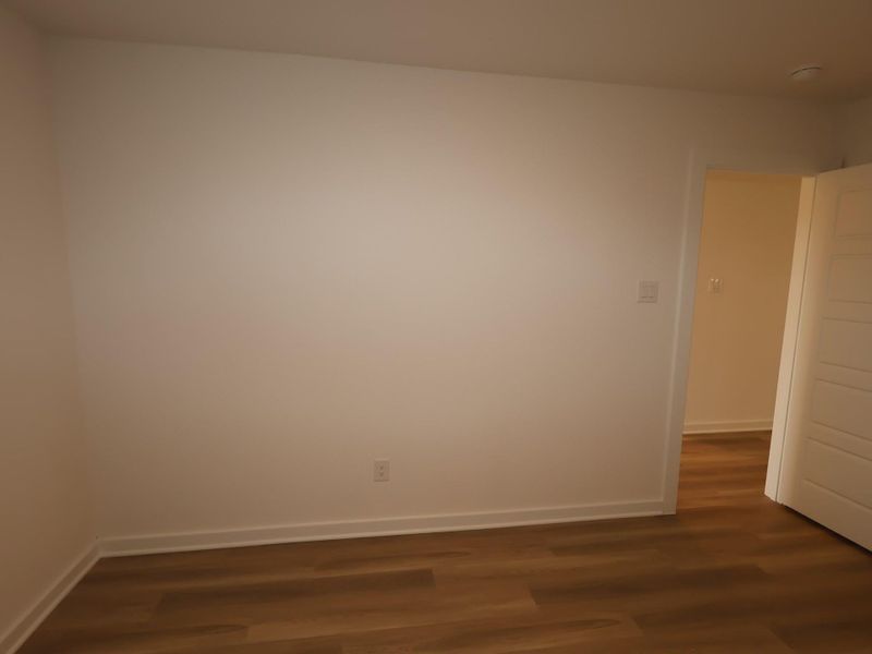 Spacious, unfurnished interior of a new home in Summerview, Fulshear (Image 4).