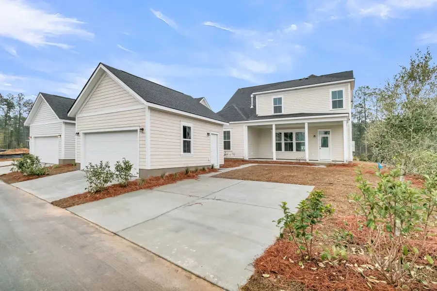 Detached 2- Car Garage and Driveway Detached 2- Car Garage and Driveway