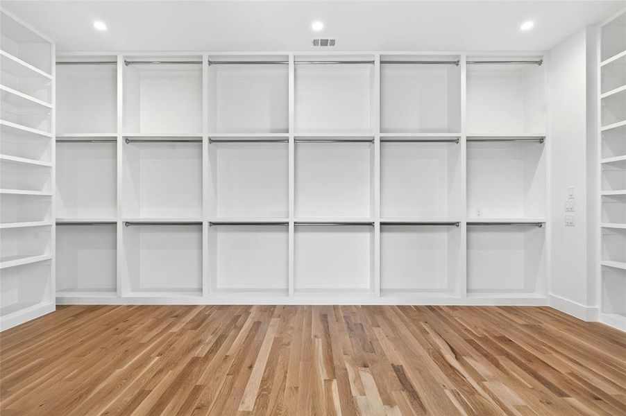Spacious, unfurnished interior of a new home in , Dallas (Image 21).