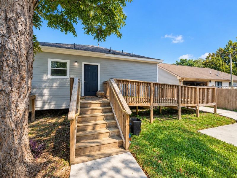 Exterior details and patio area of a home in , Houston (Image 3).