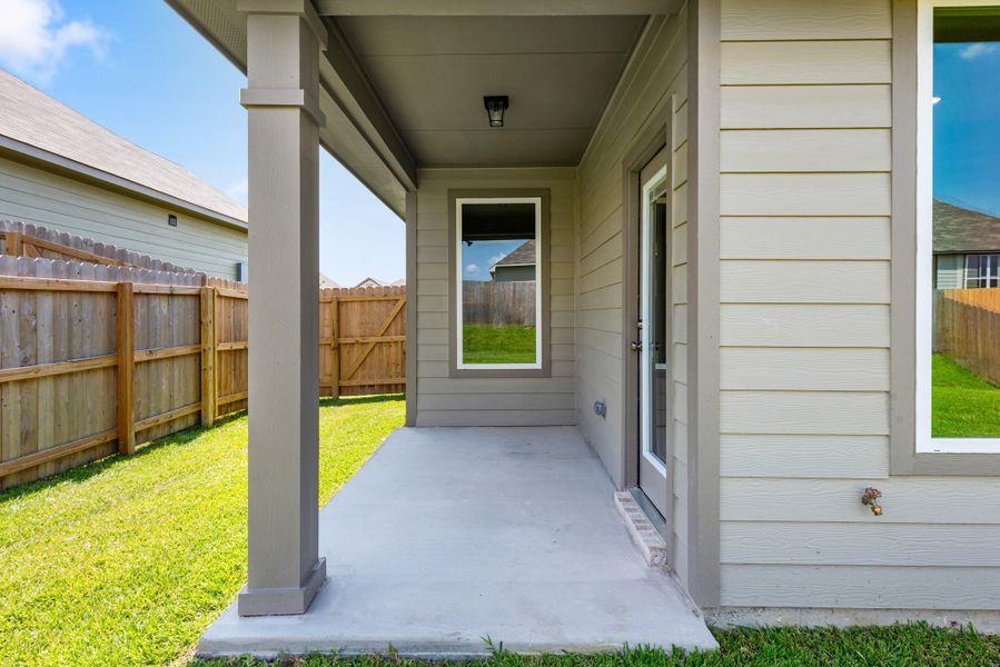 Front exterior of a new home in , Brenham, TX, highlighting curb appeal (Image 23). Front exterior of a new home in , Brenham, TX, highlighting curb appeal (Image 23).