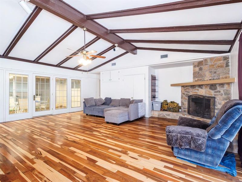 Image 32 of a home in . Image 32 of a home in .