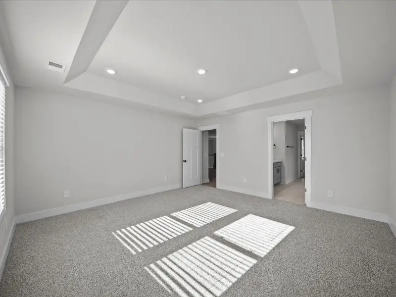 Spacious, unfurnished interior of a new home in Ashby Woods, Boiling Springs (Image 15).