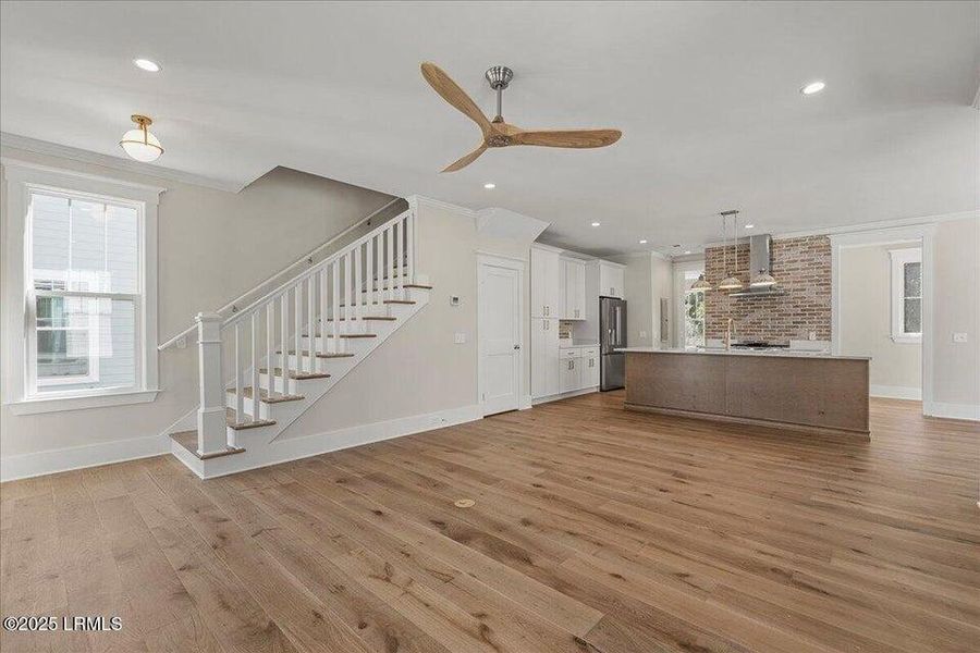 Spacious, unfurnished interior of a new home in , Beaufort (Image 20).