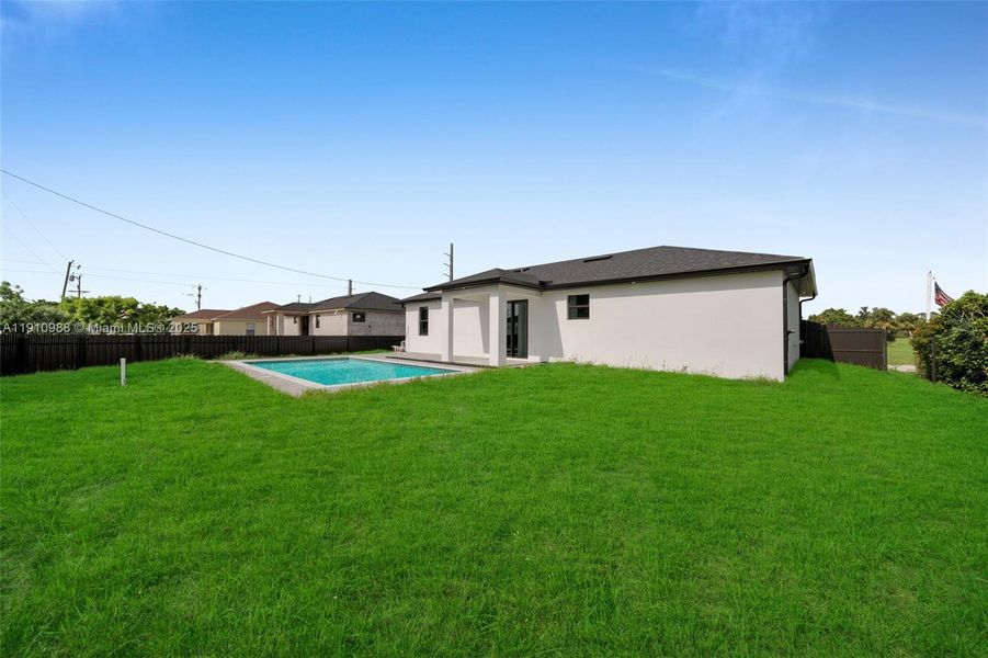 Exterior details and patio area of a home in , Cape Coral (Image 22). Exterior details and patio area of a home in , Cape Coral (Image 22).