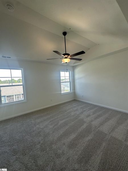 Spacious, unfurnished interior of a new home in Shiloh Trail, Wellford (Image 32).