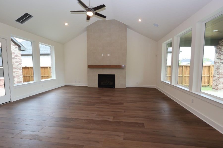 Spacious, unfurnished interior of a new home in Woodson’s Reserve, Spring (Image 10). Spacious, unfurnished interior of a new home in Woodson’s Reserve, Spring (Image 10).