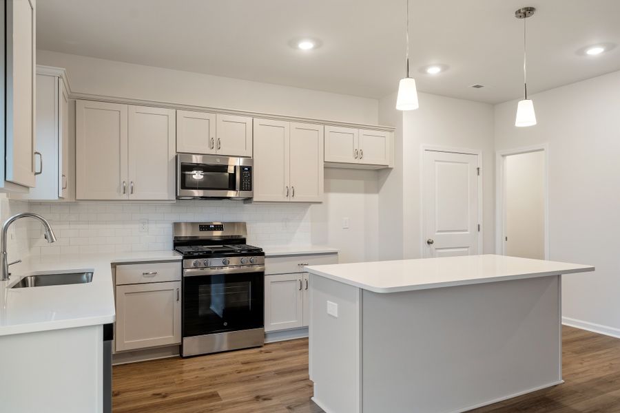 Furnished interior view inside a new home in Mayfair Village, Spartanburg (Image 6).