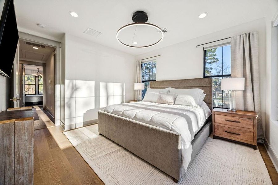 Furnished interior view inside a new home in , Brookeland (Image 7).