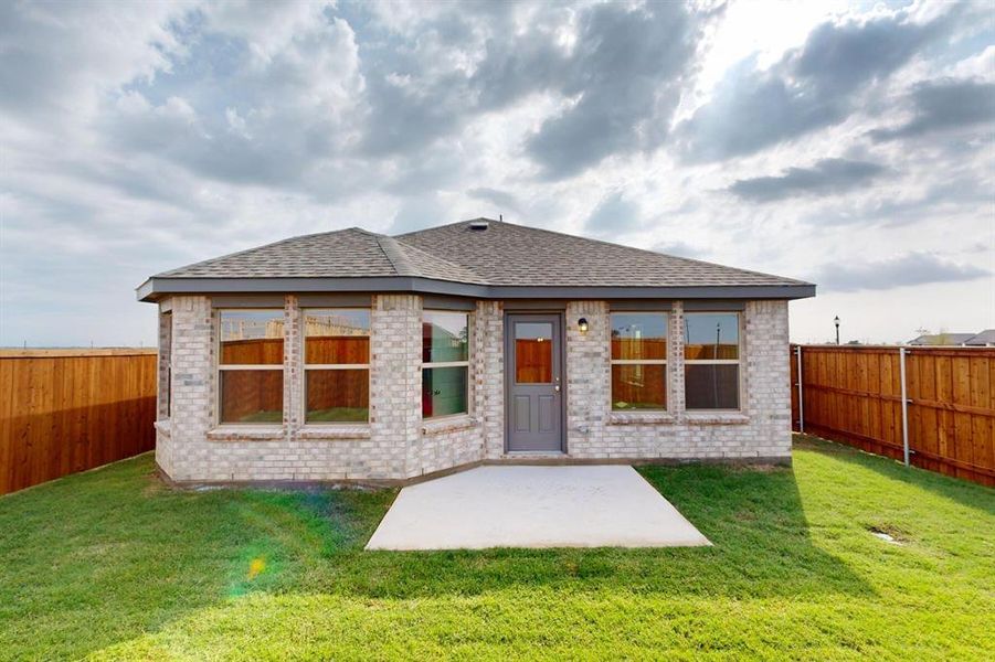 Exterior details and patio area of a home in Mobberly Farms, Pilot Point (Image 23). Exterior details and patio area of a home in Mobberly Farms, Pilot Point (Image 23).