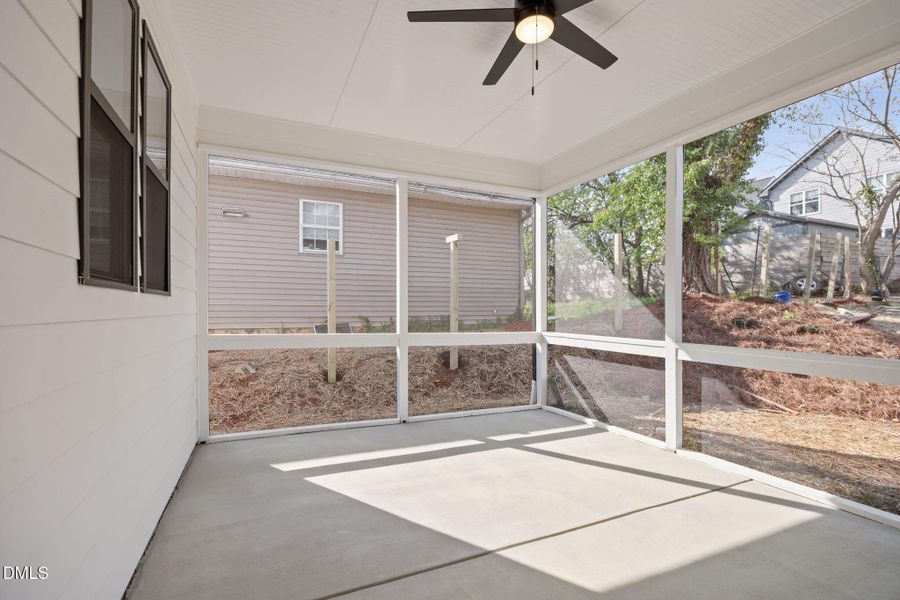 32-web-or-mls-IMG_1915 32-web-or-mls-IMG_1915