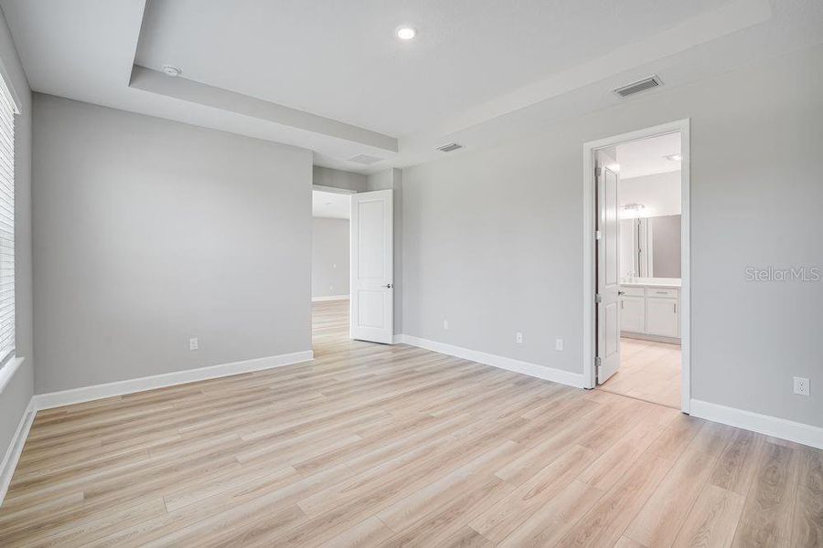 Spacious, unfurnished interior of a new home in Hammock at Two Rivers, Zephyrhills (Image 24).