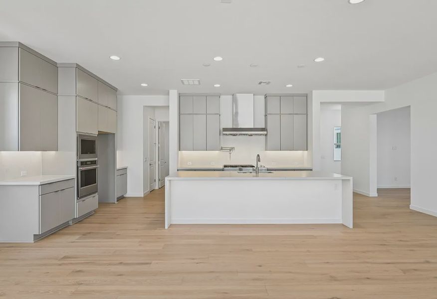 Kitchen - 8 of 15
