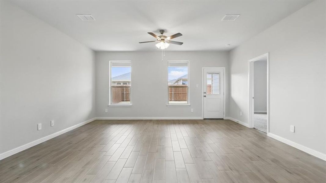 Spacious, unfurnished interior of a new home in Springhill South, Boyd (Image 8).