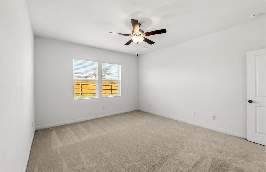Spacious, unfurnished interior of a new home in Skyview, Belton (Image 35).