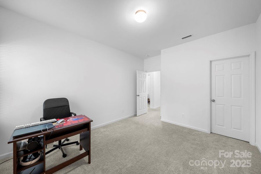 Image 40 of a home in .