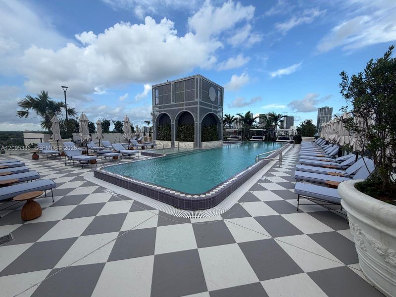 Community amenities in , Miami (Image 21).