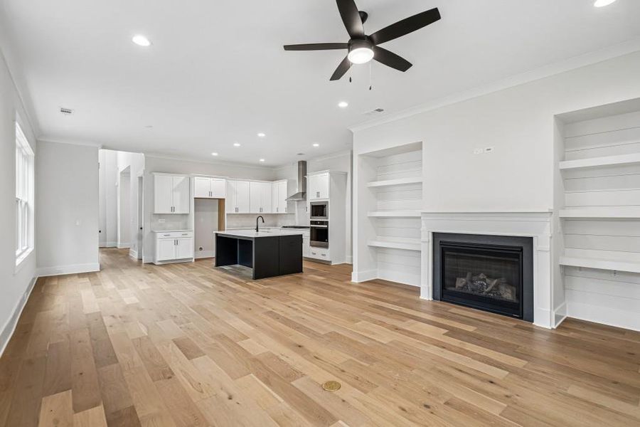 Spacious, unfurnished interior of a new home in Arden on Lanier, Cumming (Image 20).