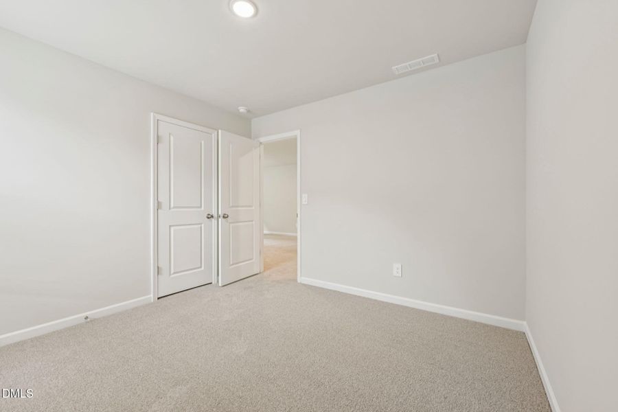 41-web-or-mls-Oak Manor - Raleigh - 153 41-web-or-mls-Oak Manor - Raleigh - 153