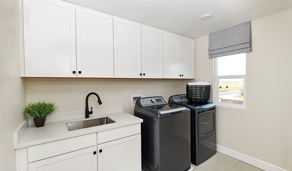 Ammolite-N924-SeasonsAtStonebrook Laundry