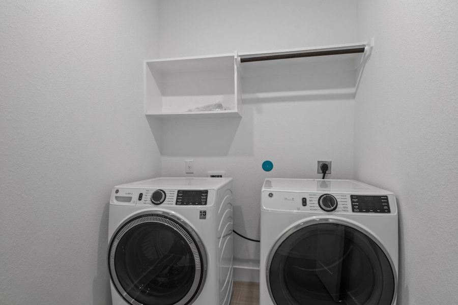 Close-up of interior finishes inside a home in Meridiana, Iowa Colony (Image 10).