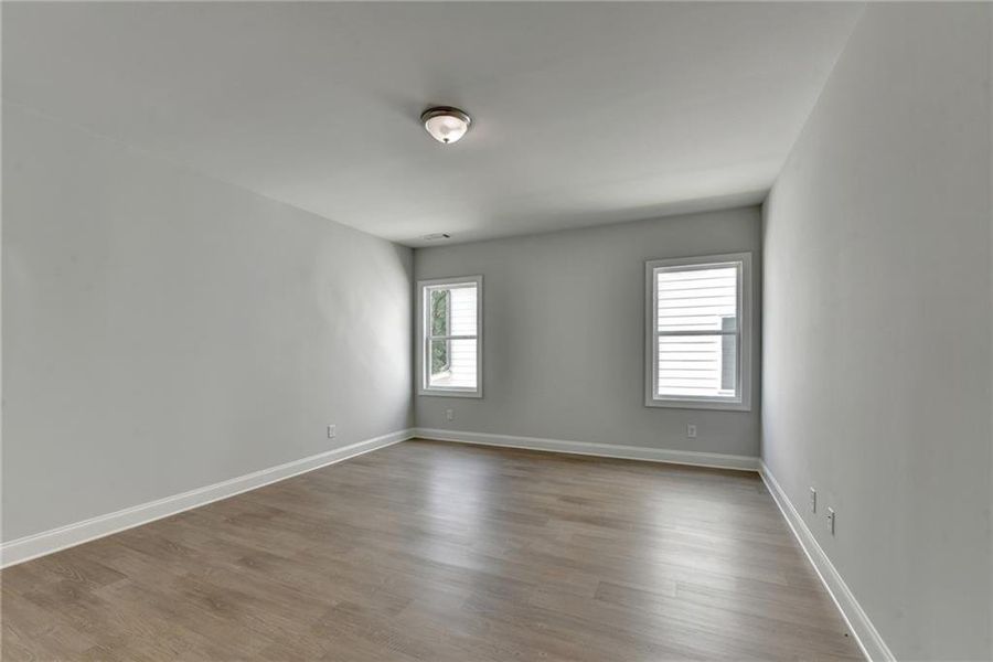 Spacious, unfurnished interior of a new home in , Suwanee (Image 59).