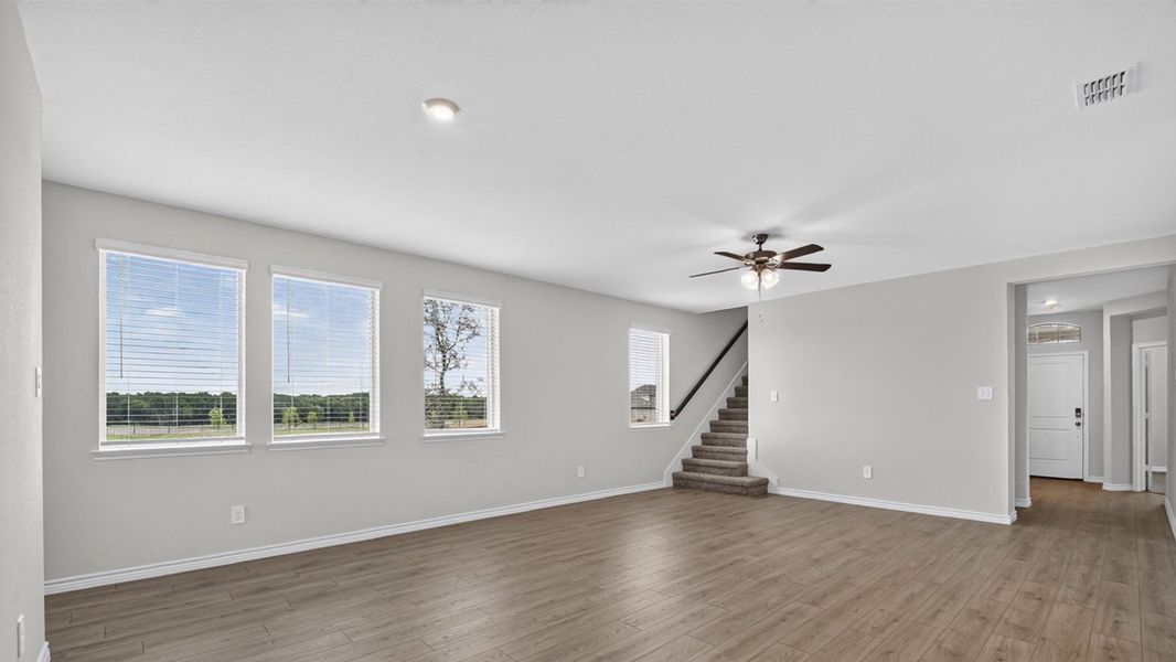 Spacious, unfurnished interior of a new home in Magnolia at Legacy Hills, Celina (Image 5).