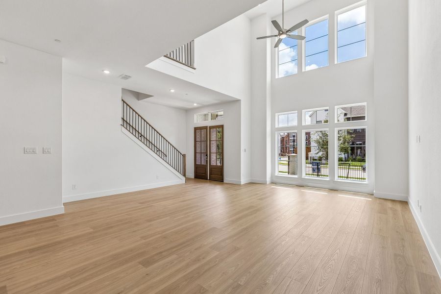 Spacious, unfurnished interior of a new home in Newman Village Townhomes, Frisco (Image 15). Spacious, unfurnished interior of a new home in Newman Village Townhomes, Frisco (Image 15).