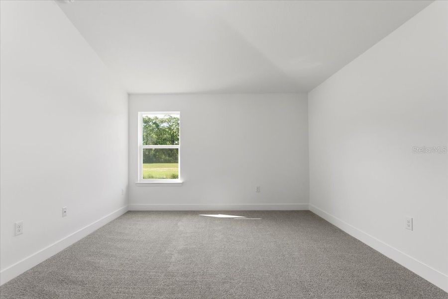 Spacious, unfurnished interior of a new home in Kirkland Farms, Alachua (Image 34).