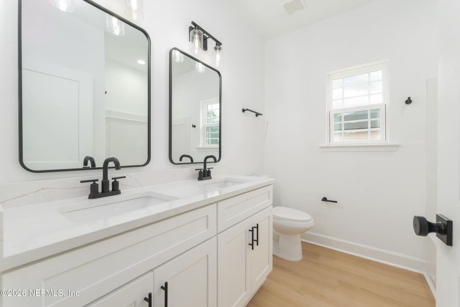 Furnished interior view inside a new home in , Middleburg (Image 8).