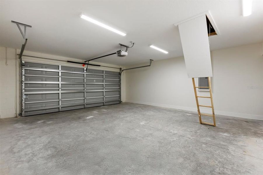 Spacious, unfurnished interior of a new home in , Ocklawaha (Image 18).