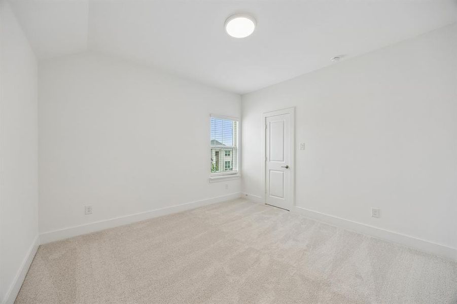 Spacious, unfurnished interior of a new home in , McKinney (Image 25).